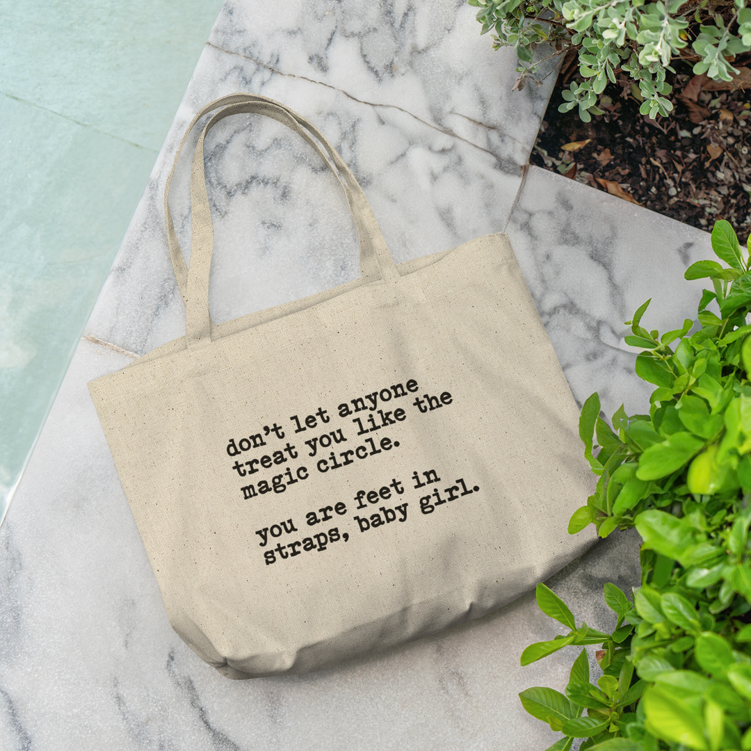 Treat_You_Like_Magic_Circle_Tote_Bag_CottonTote_L_Pool_Mockup.png